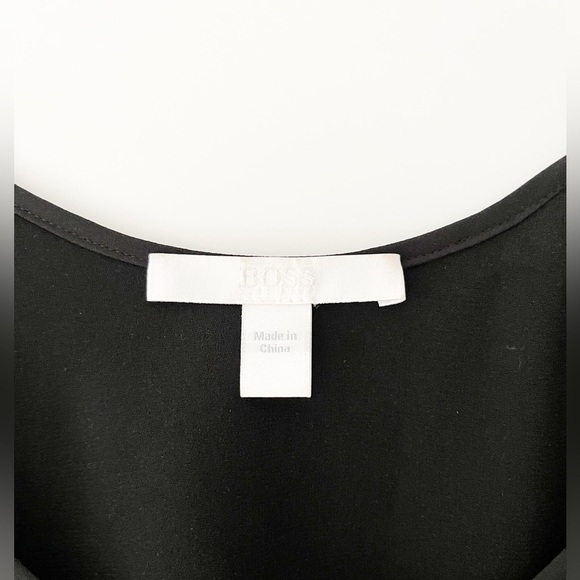 Hugo Boss Crushed Velvet Sleeveless blouse STUNNING - Picture 3 of 5